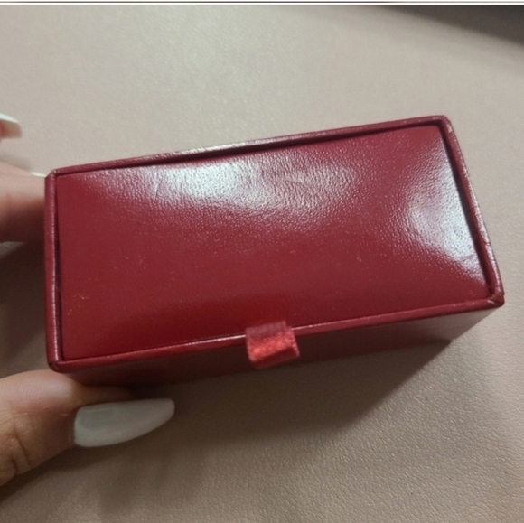 Ritz carlton cufflink - Picture 2 of 3